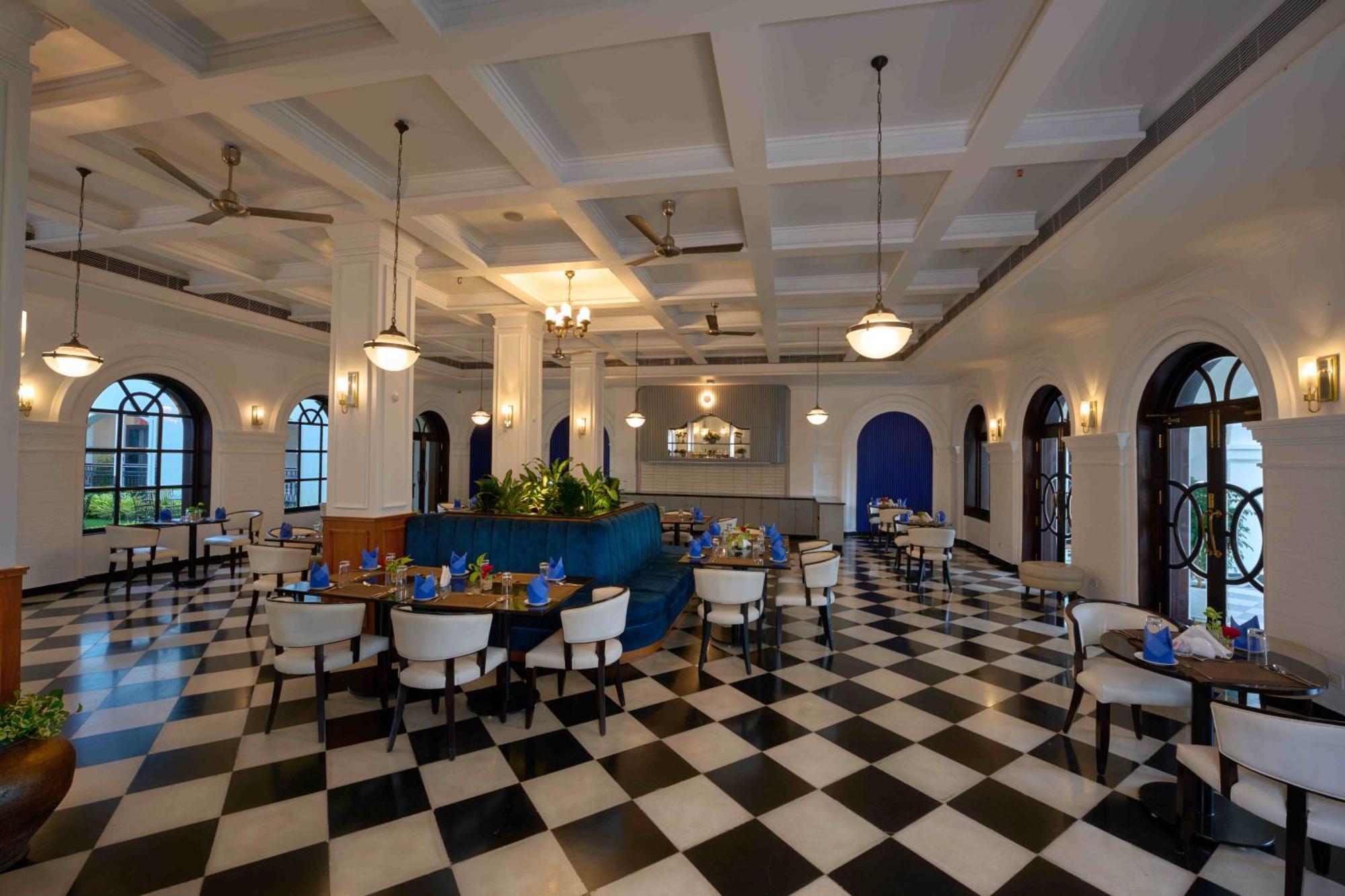 The Old Court House By Abad Hotel Fort Kochi Bagian luar foto