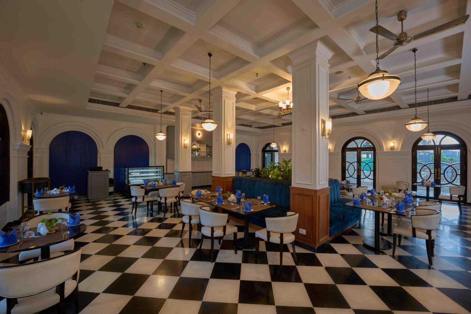 The Old Court House By Abad Hotel Fort Kochi Bagian luar foto