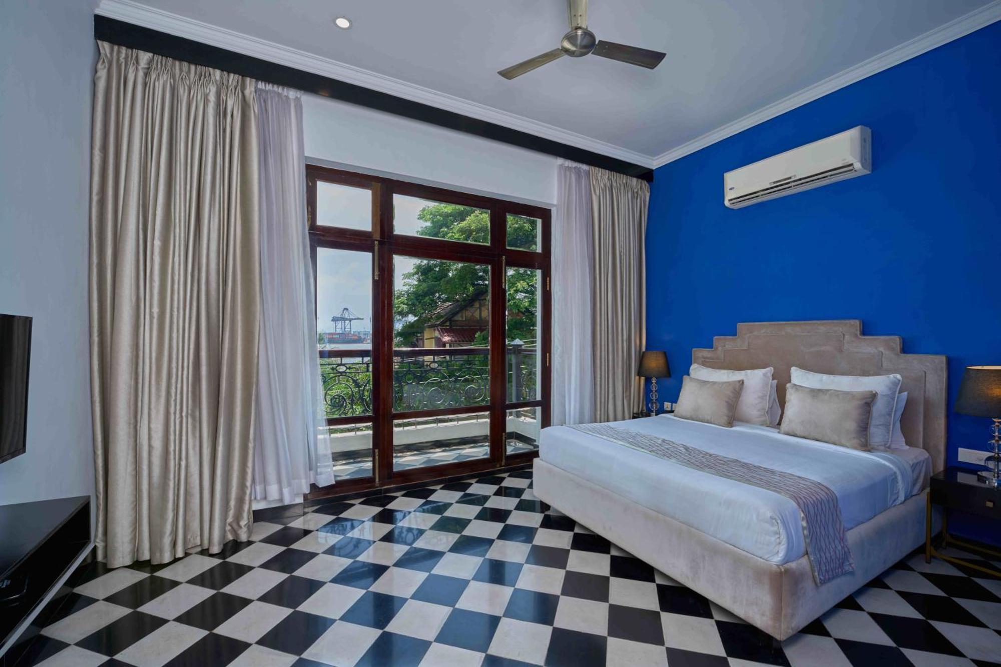 The Old Court House By Abad Hotel Fort Kochi Bagian luar foto